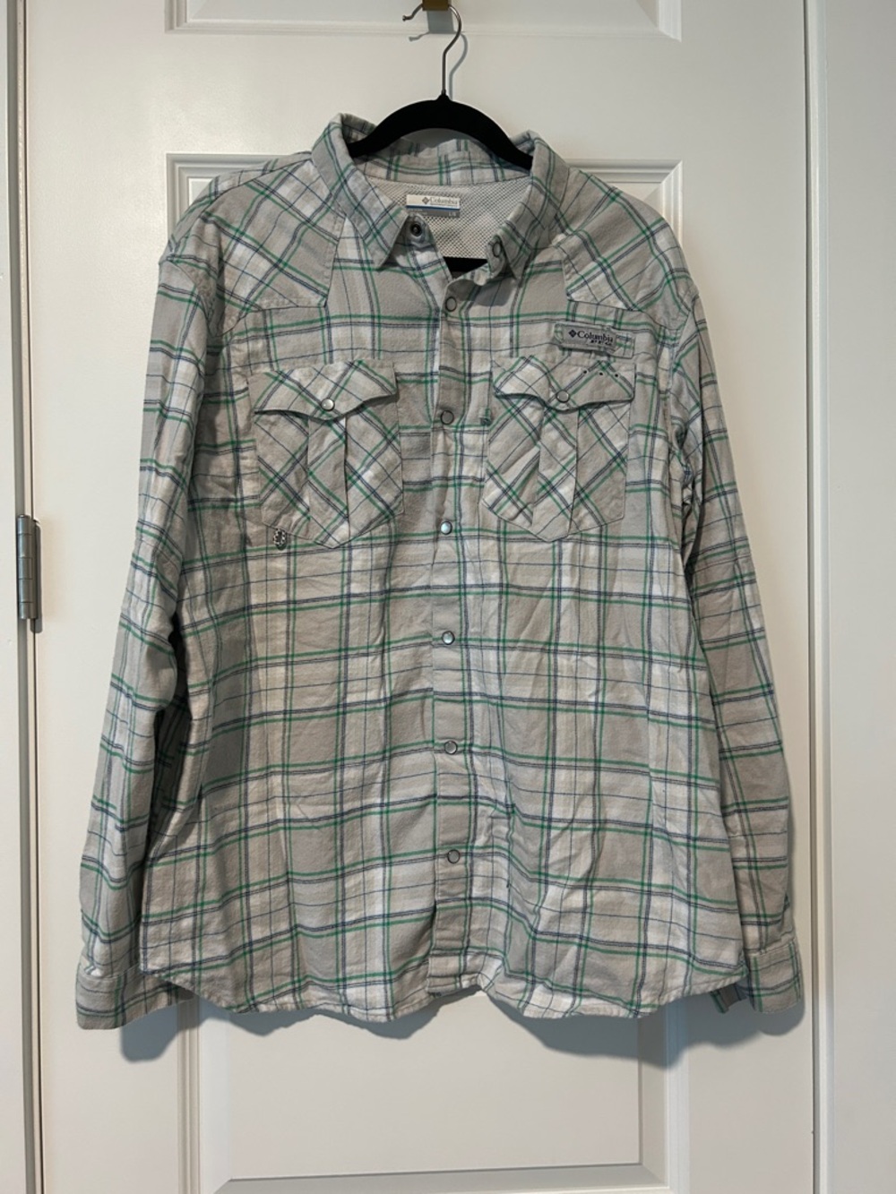 Columbia Cream and Green Plaid Long-Sleeve Shirt